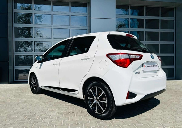 Toyota Yaris cena 59900 przebieg: 79497, rok produkcji 2018 z Głubczyce małe 436